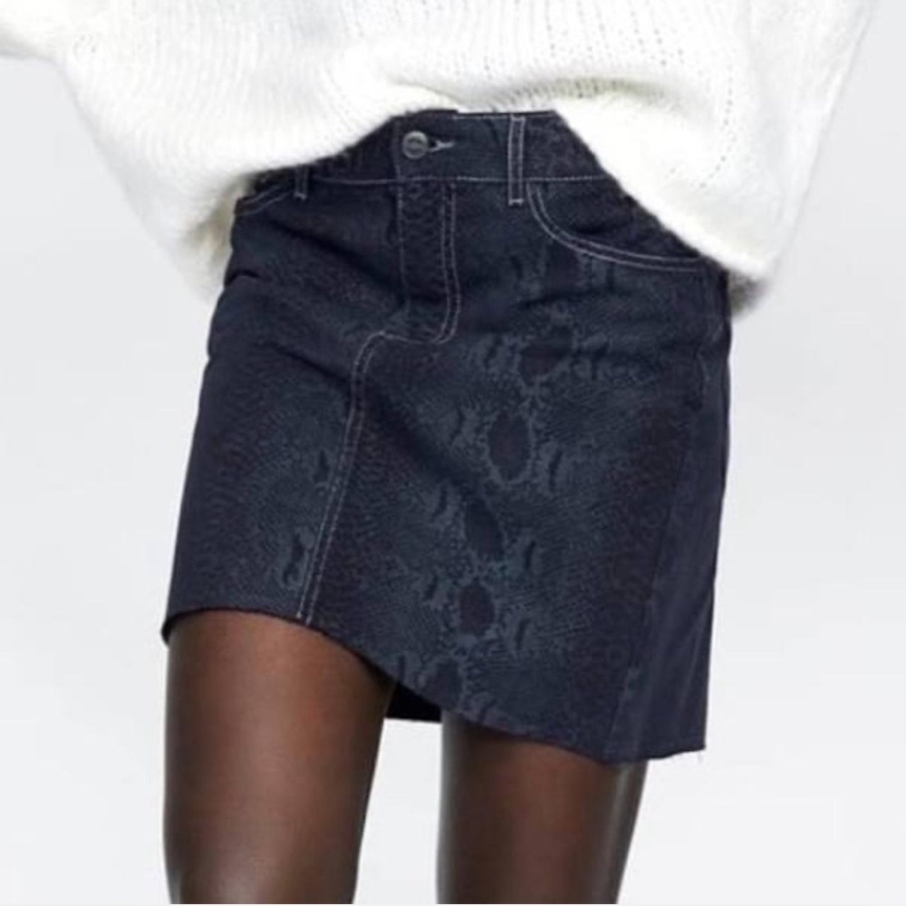 ZARA Snake Print Dark Blue/Black Denim Skirt
